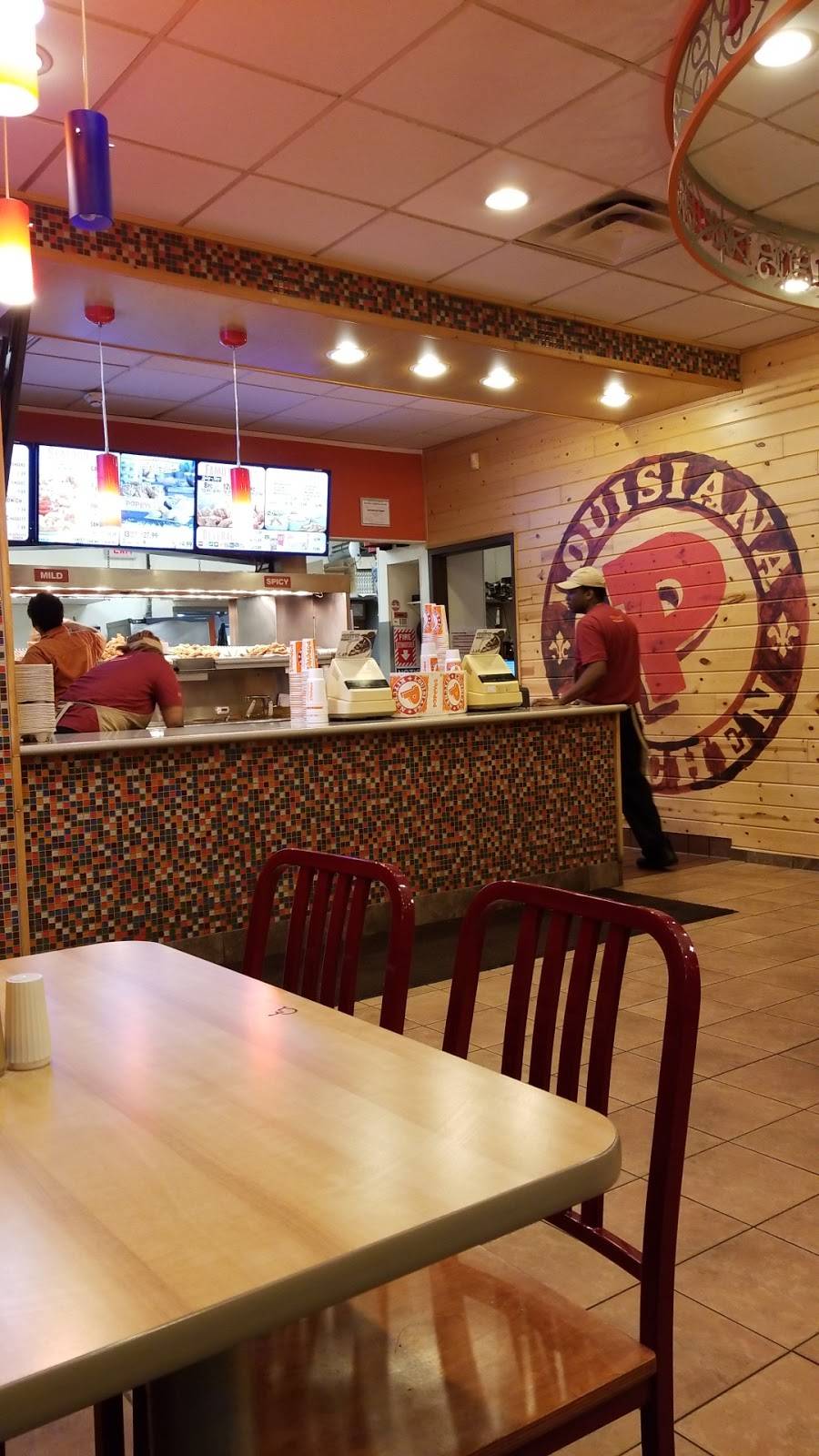 Popeyes Louisiana Kitchen | restaurant | 11 US-46, Lodi, NJ 07644, USA | 9733409677 OR +1 973-340-9677