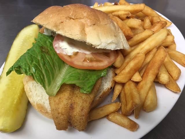 Four Brothers Pizzaria and Restaurant North Kingstown | meal delivery | 6921 Post Rd, North Kingstown, RI 02852, USA | 4018850453 OR +1 401-885-0453