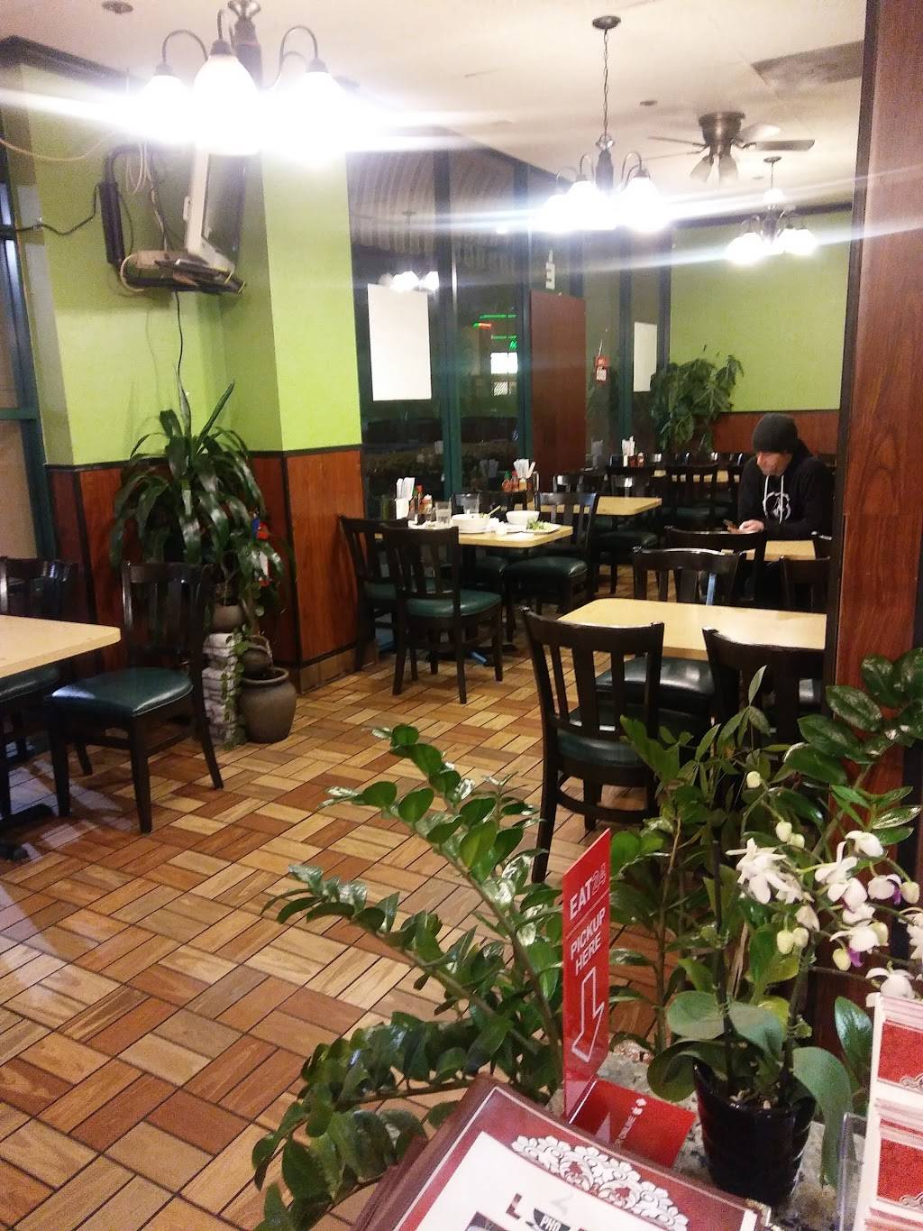 Pho Lotus | restaurant | 5460 Philadelphia St, Chino, CA 91710, USA | 9096130705 OR +1 909-613-0705