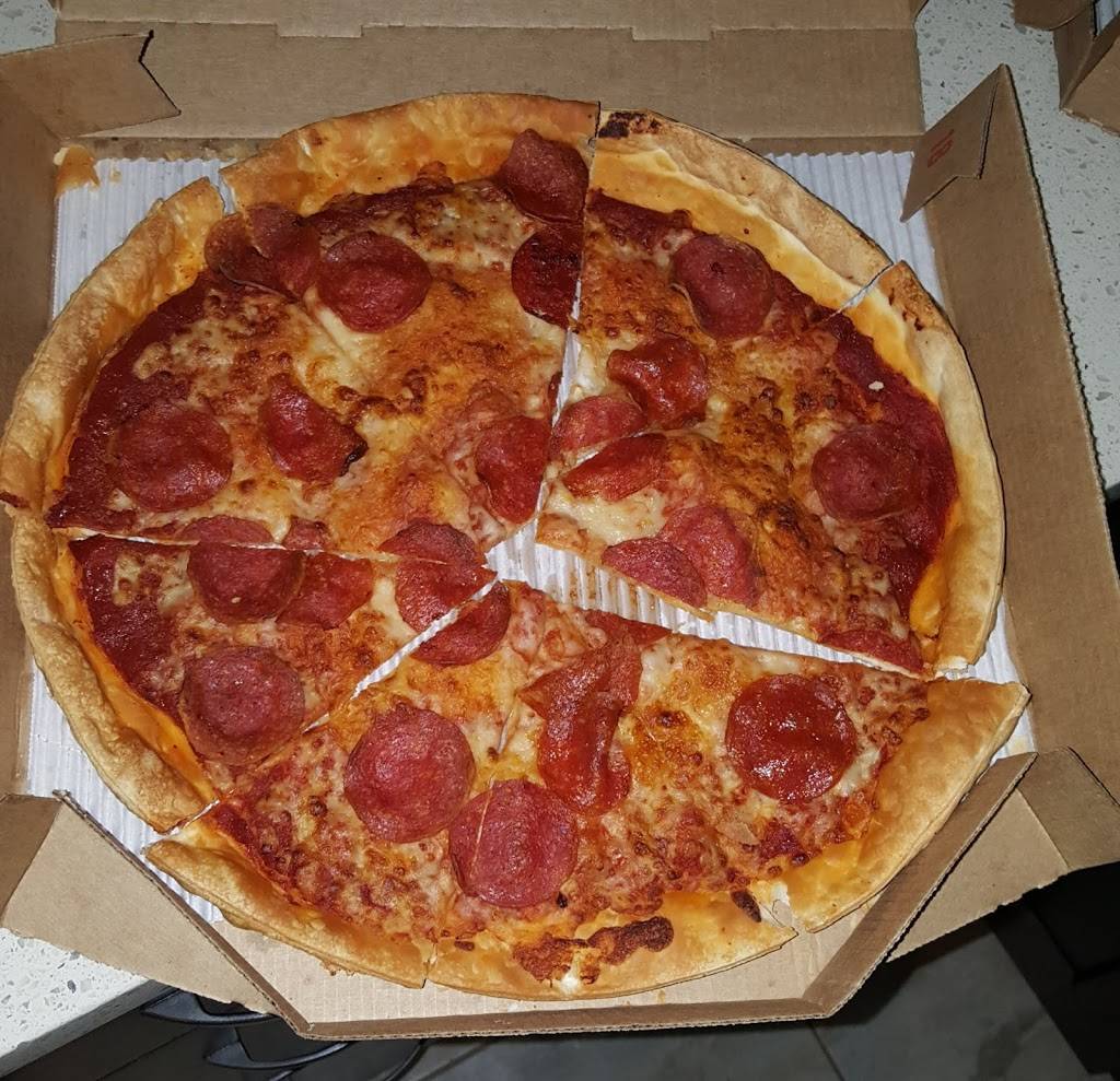 Pizza Hut | meal takeaway | 701 N Ankeny Blvd, Ankeny, IA 50021, USA | 5159641174 OR +1 515-964-1174