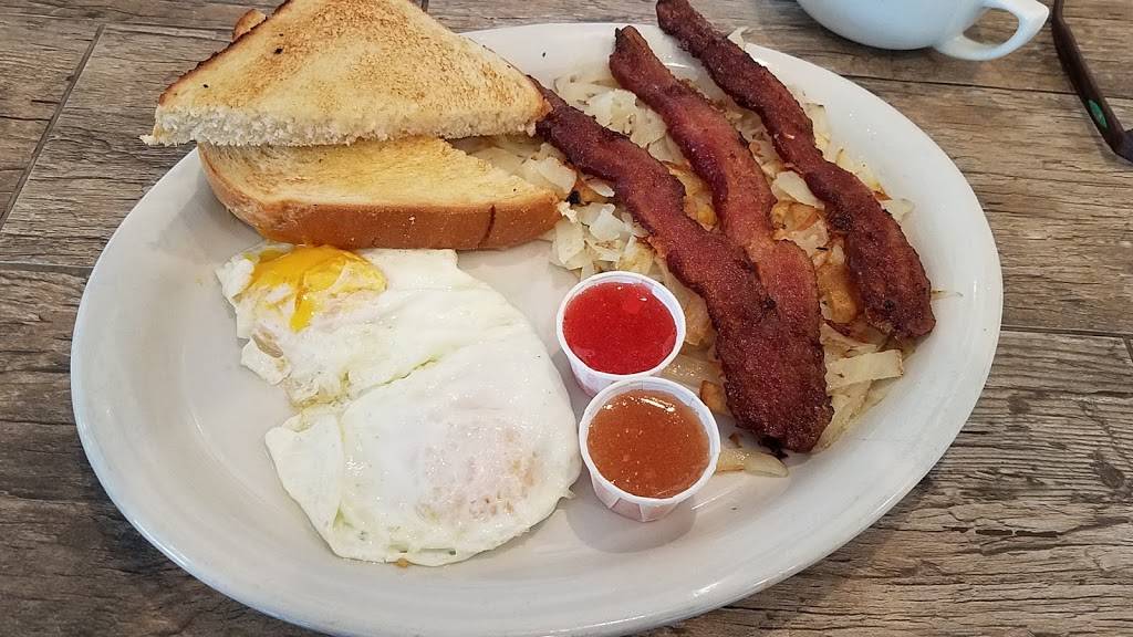 Doug’s Diner | restaurant | 801 9th St, Greeley, CO 80631, USA | 9705155380 OR +1 970-515-5380