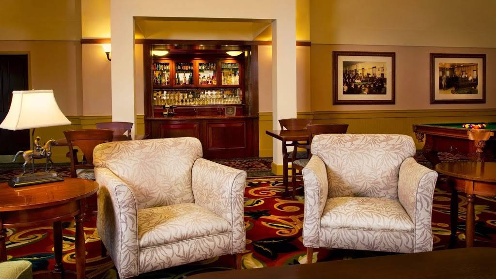 The Turf Club Lounge | restaurant | 1960 Broadway, Orlando, FL 32830, USA | 4079393463 OR +1 407-939-3463