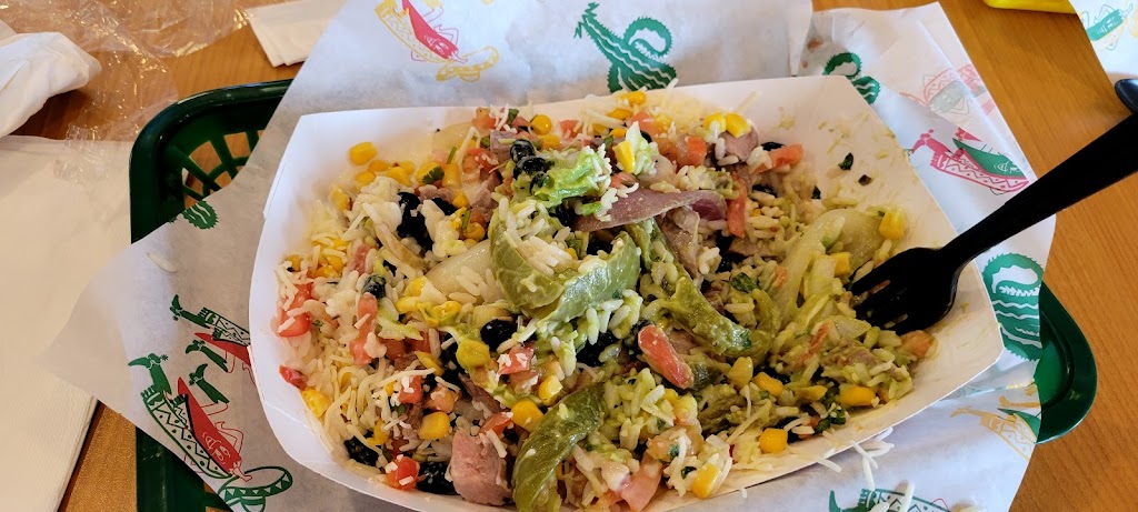 Guac N Roll | restaurant | 228 Paperjack Dr #1, New Richmond, WI 54017, USA | 7152435555 OR +1 715-243-5555