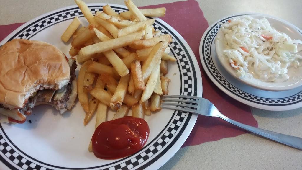 Shady Acres Restaurant & Dairy | restaurant | 164 Danielson Pike, Foster, RI 02825, USA | 4016477019 OR +1 401-647-7019