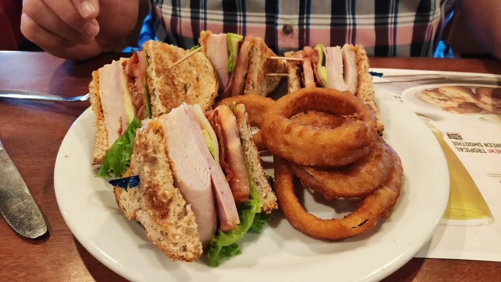 Dennys | restaurant | 11950 N Center Ave, Portland, OR 97217, USA | 5032850735 OR +1 503-285-0735