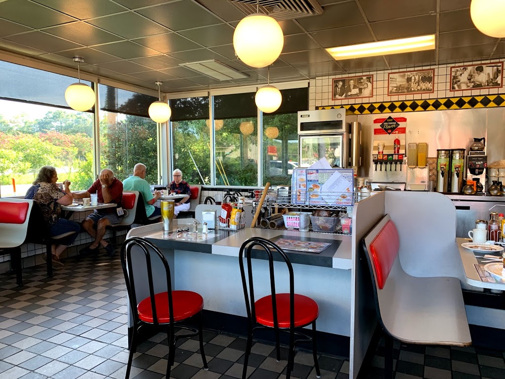 Waffle House | meal takeaway | 3090 Walden Rd, Tallahassee, FL 32317, USA | 8506711446 OR +1 850-671-1446