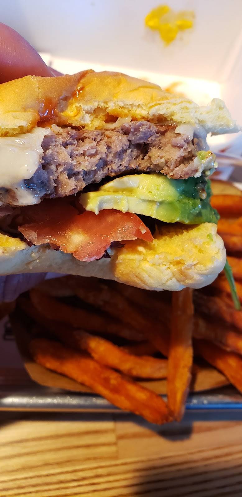 Burgerim | restaurant | 9601 N Tryon St Suite F, Charlotte, NC 28262, USA | 9802372432 OR +1 980-237-2432