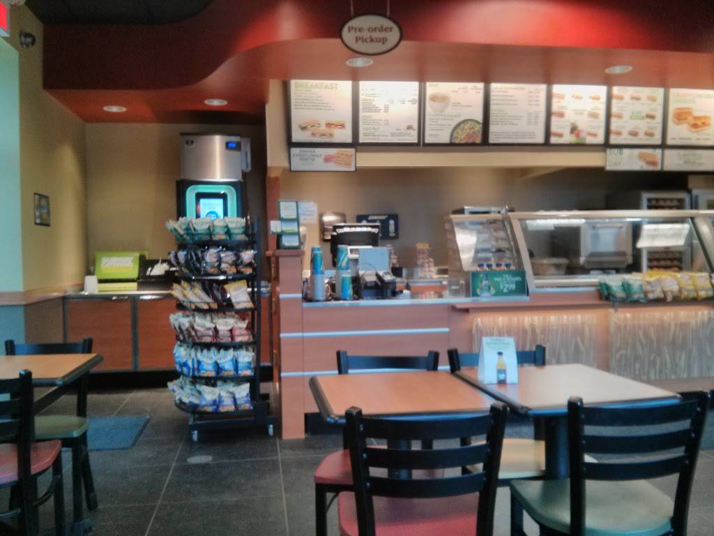 Subway | restaurant | 725 Fanshawe Park Rd W, London, ON N5G 5B4, Canada | 5196410000 OR +1 519-641-0000