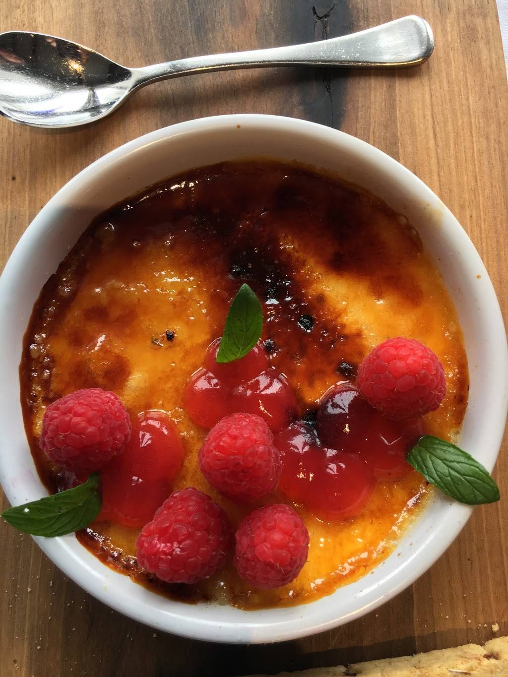 Sixthirtynine | restaurant | 639 Peel St, Woodstock, ON N4S 1K9, Canada | 5195369602 OR +1 519-536-9602