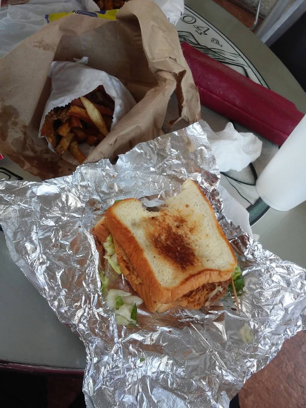 Nickel Sandwich Grill | restaurant | 5601 Lyons Ave, Houston, TX 77020, USA | 7136748020 OR +1 713-674-8020