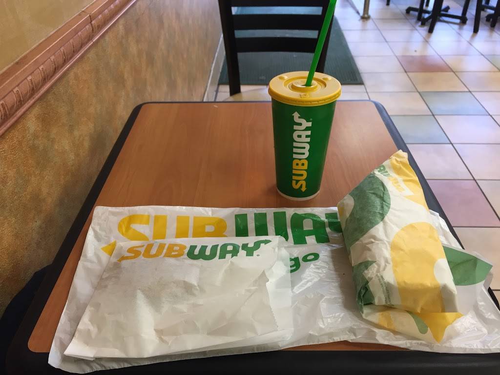 Subway Restaurants | restaurant | 2085 Lexington Ave, New York, NY 10035, USA | 2127228900 OR +1 212-722-8900