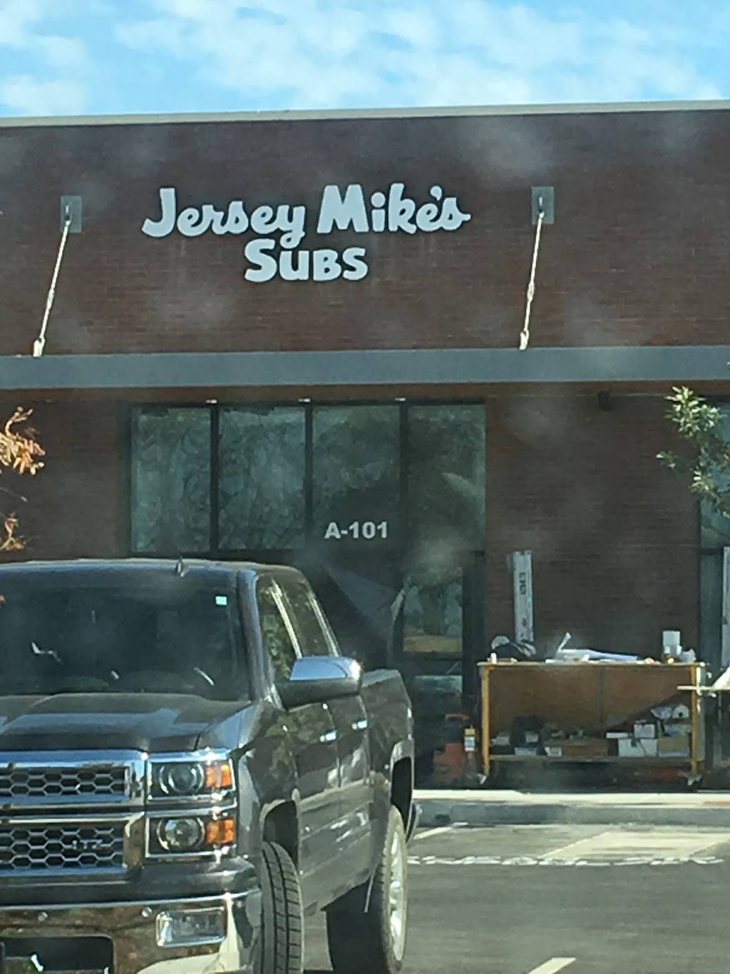 Jersey Mikes Subs | restaurant | 200 Coffee Rd A-101, Bakersfield, CA 93309, USA | 6618859721 OR +1 661-885-9721