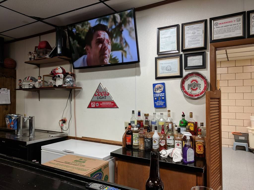 Pizza Parlor II | restaurant | 124 N Main St, Killbuck, OH 44637, USA | 3302765661 OR +1 330-276-5661