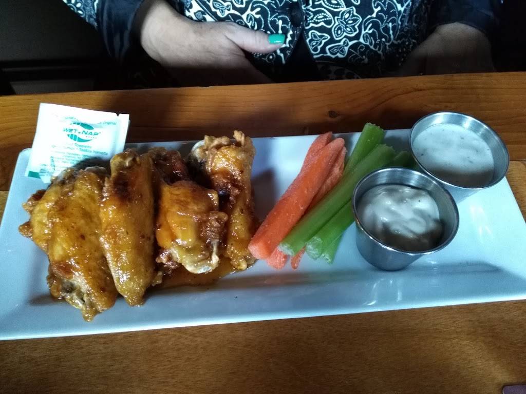 The Lodge Sports Grille | restaurant | 7928 Mukilteo Speedway, Mukilteo, WA 98275, USA | 4253743333 OR +1 425-374-3333