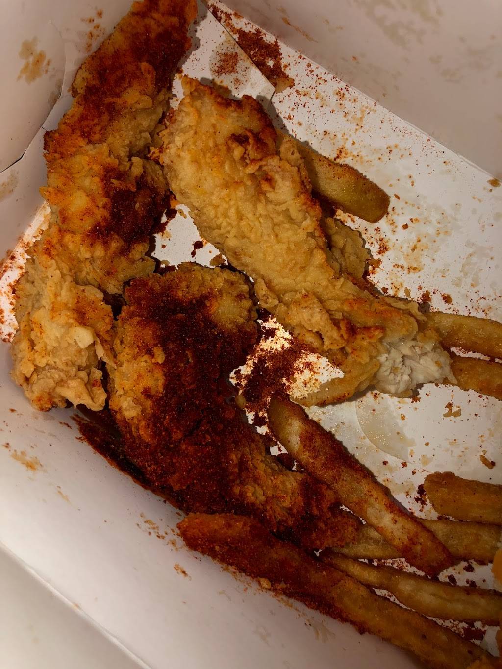 Golden Chick | meal takeaway | 1318 N Masters Dr, Dallas, TX 75217, USA | 4697098001 OR +1 469-709-8001