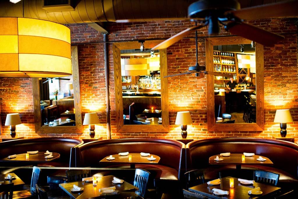 Temple Bar American Bistro | restaurant | 1688 Massachusetts Ave, Cambridge, MA 02138, USA | 6175475055 OR +1 617-547-5055