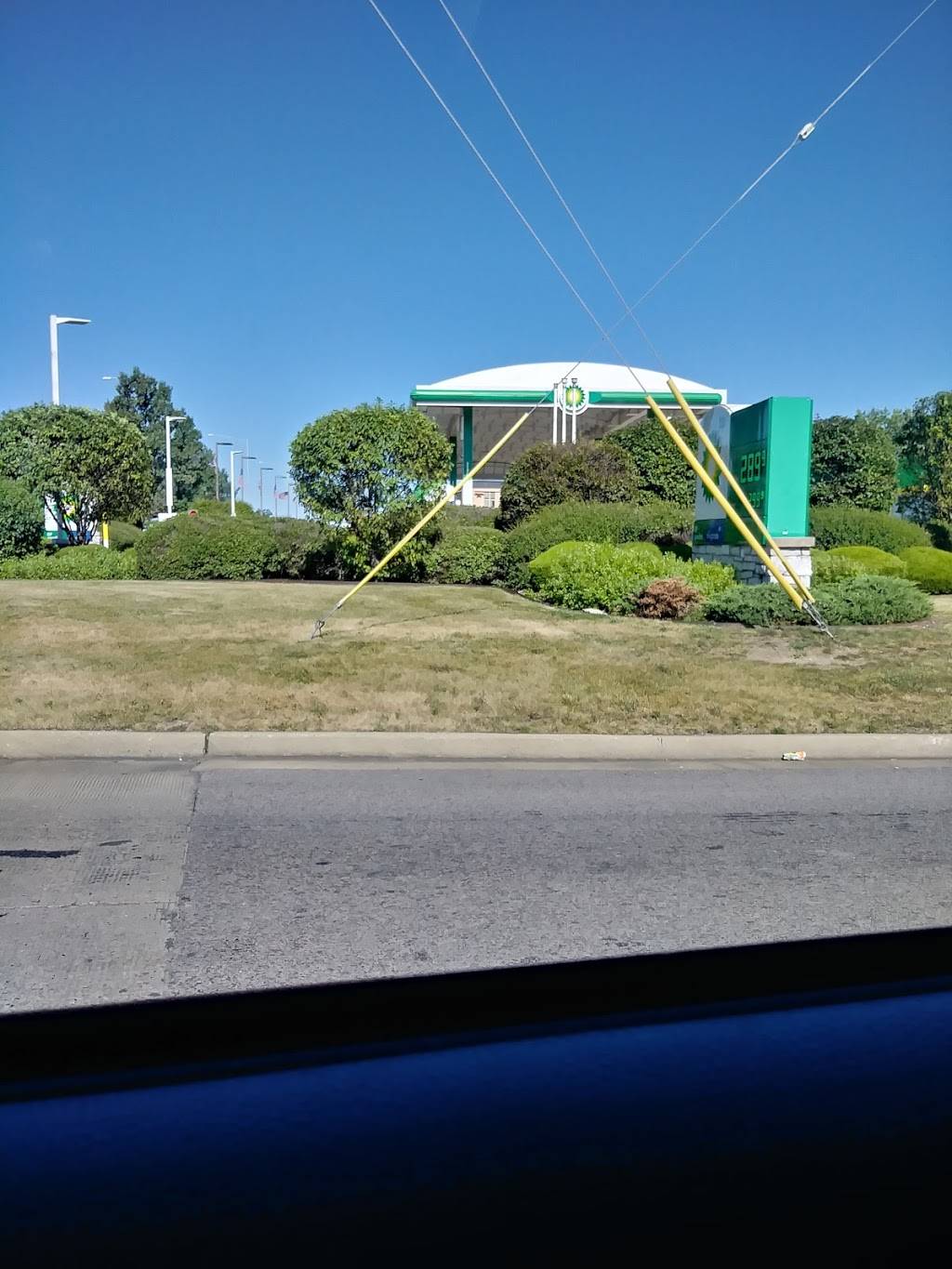 BP | restaurant | 105 W North Ave, Carol Stream, IL 60188, USA | 6309338399 OR +1 630-933-8399