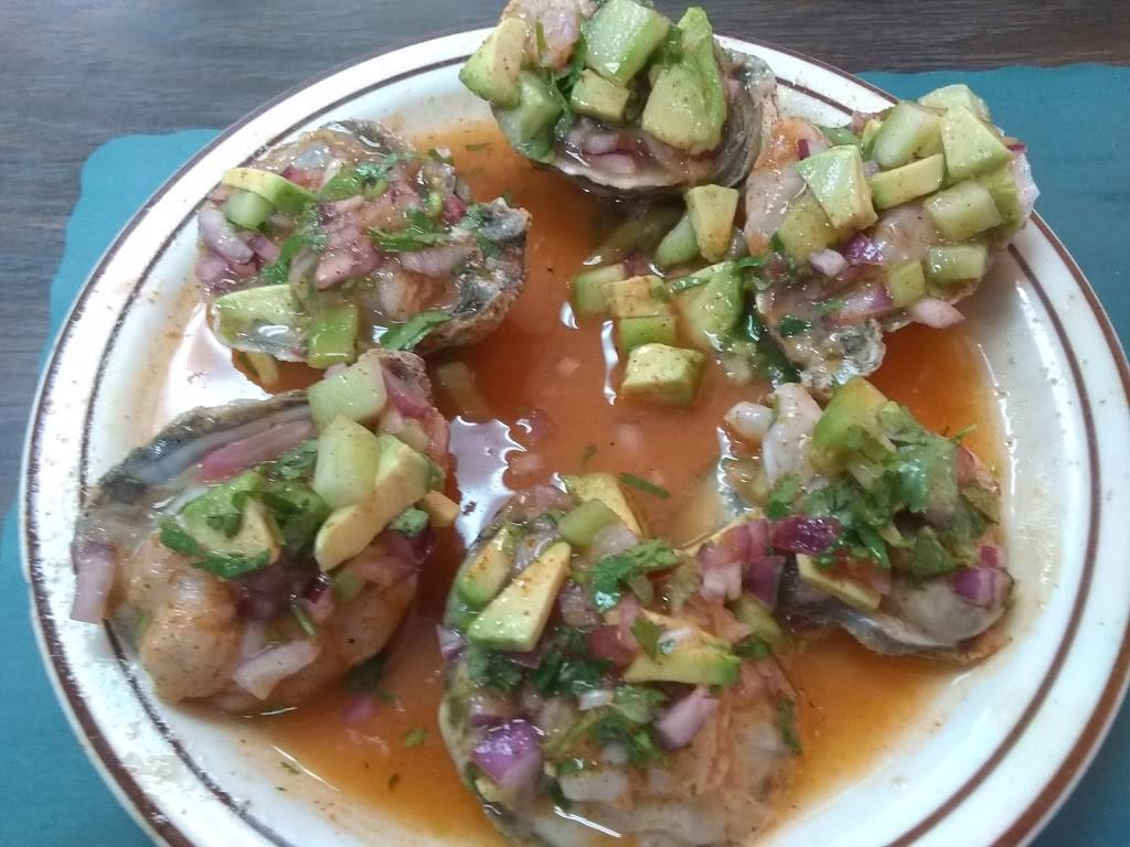 Las Cazuelas Mexican & Seafood Restaurant | restaurant | 16551 N Dysart Rd, Surprise, AZ 85378, USA | 6239771702 OR +1 623-977-1702