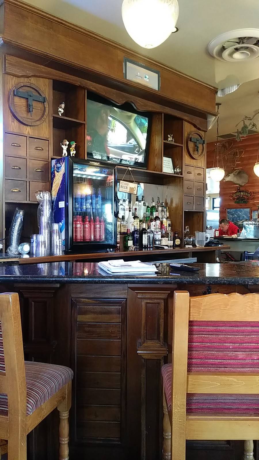 Yosemite Falls Cafe | cafe | 4020 N Cedar Ave, Fresno, CA 93726, USA | 5592227800 OR +1 559-222-7800