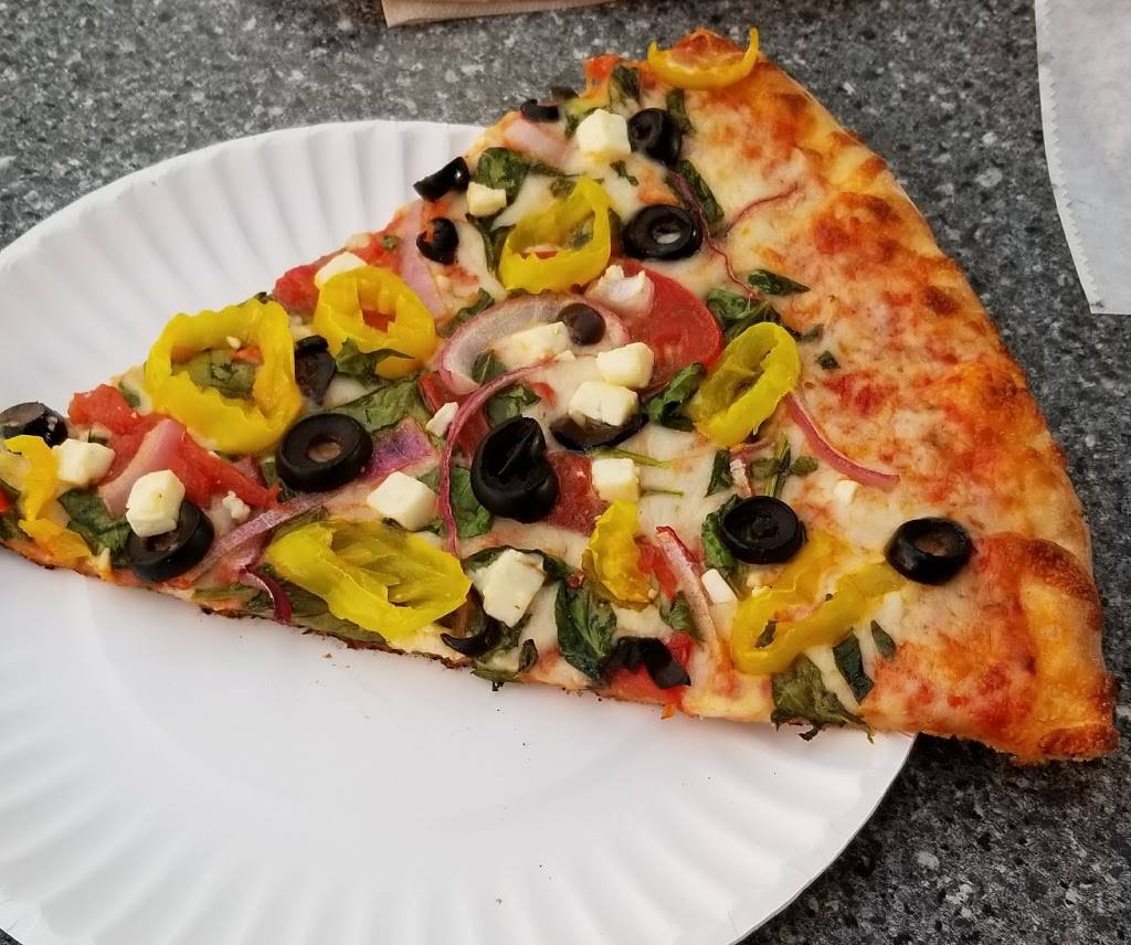 Upper Crust Pizza | meal delivery | 606 Market St # 160, Kissimmee, FL 34747, USA | 4075661221 OR +1 407-566-1221