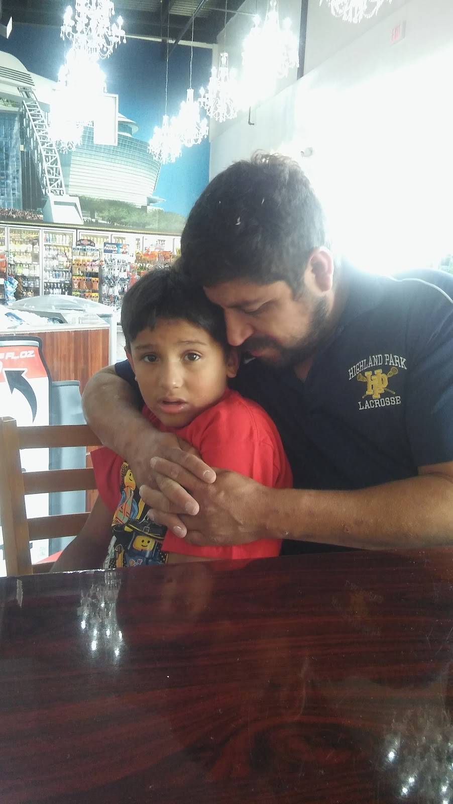 A&W | restaurant | 3606 S Polk St, Dallas, TX 75224, USA | 2143066414 OR +1 214-306-6414