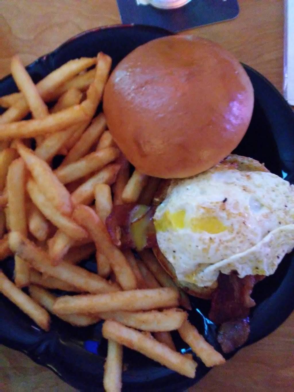 Hometown Heroes Sports Cafe | restaurant | 517 6th Ave, Dayton, KY 41074, USA | 8592068120 OR +1 859-206-8120