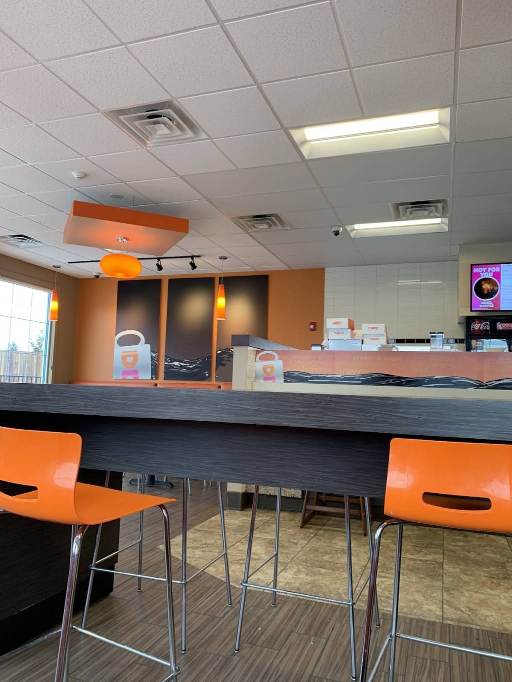 Dunkin | bakery | 202 Washington St, Claremont, NH 03743, USA | 6035420957 OR +1 603-542-0957