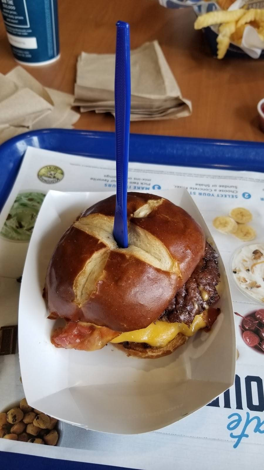 Culvers | restaurant | 3515 Cortez Rd W, Bradenton, FL 34210, USA | 9412163796 OR +1 941-216-3796