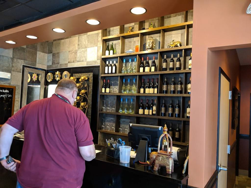 Thai Basil | restaurant | 814 E Main St, Brownsburg, IN 46112, USA | 3172867545 OR +1 317-286-7545