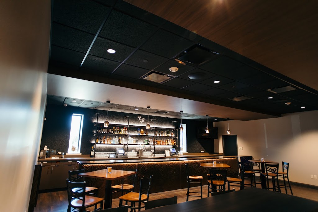 Bucyrus Club | restaurant | 1919 12th Ave, South Milwaukee, WI 53172, USA | 4142944808 OR +1 414-294-4808