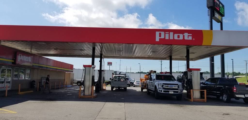 Pilot Travel Center | restaurant | 535 Waldron Rd, La Vergne, TN 37086, USA | 6157939856 OR +1 615-793-9856