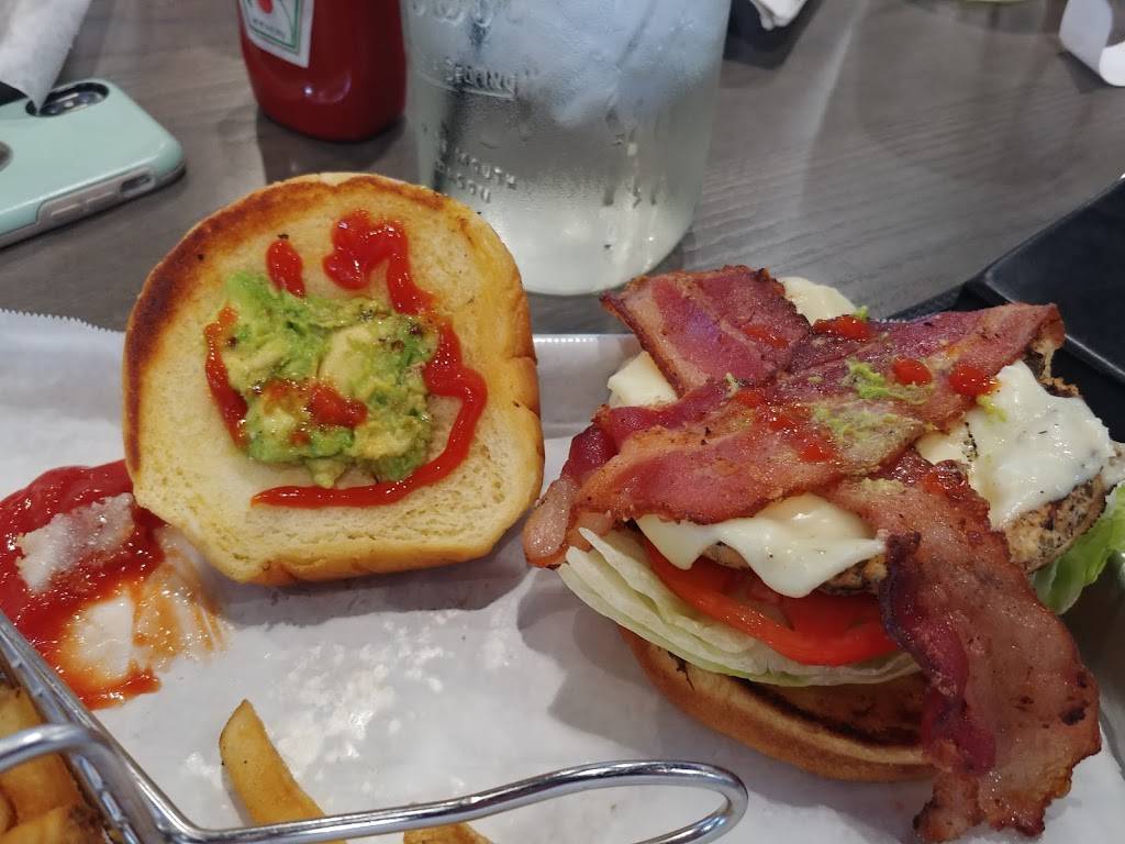 Craft | restaurant | 16524 Manchester Rd, Grover, MO 63040, USA | 6362350882 OR +1 636-235-0882