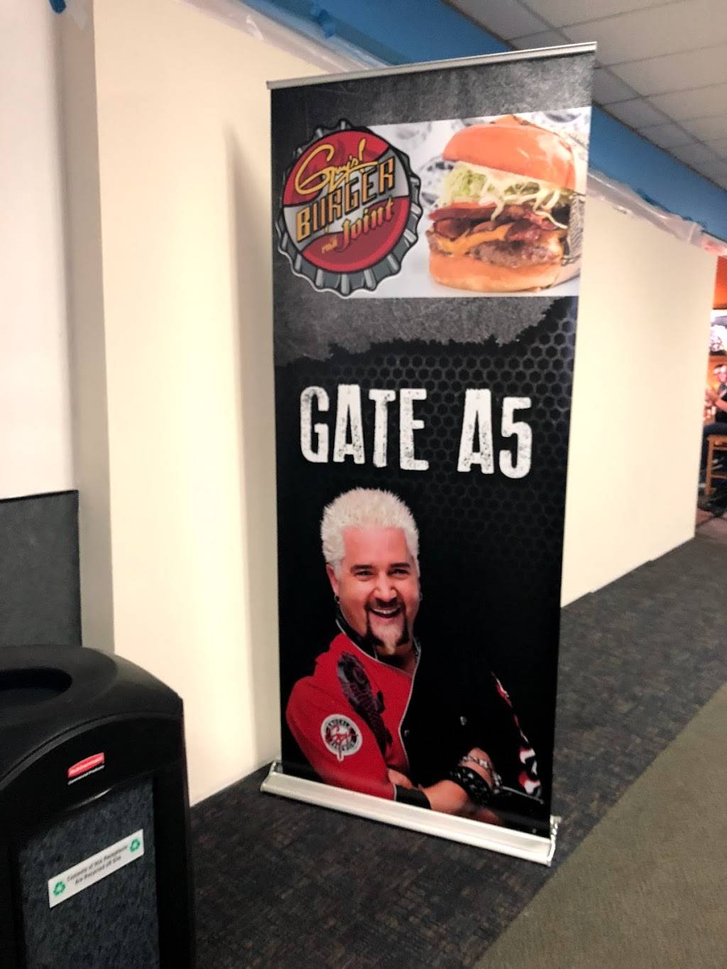 Guy Fieris Burger Joint | restaurant | 2627 N Hollywood Way Terminal A, Burbank, CA 91505, USA | 8189721337 OR +1 818-972-1337