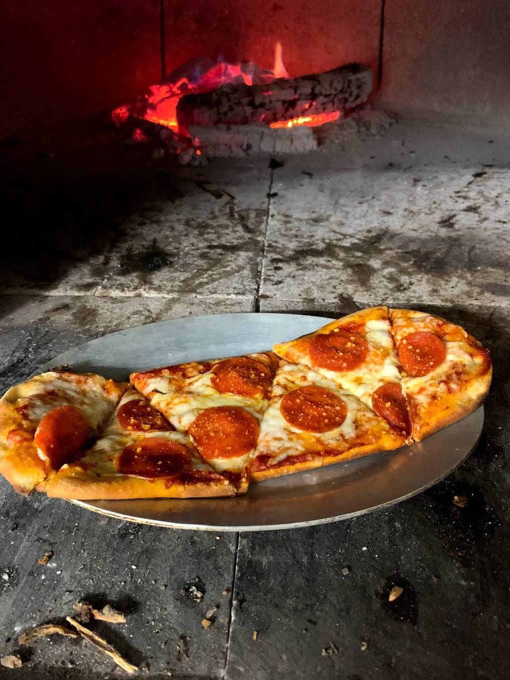 The Lobby Craft Eatery | restaurant | 3530 E Lake Rd, Canandaigua, NY 14424, USA | 5853945656 OR +1 585-394-5656