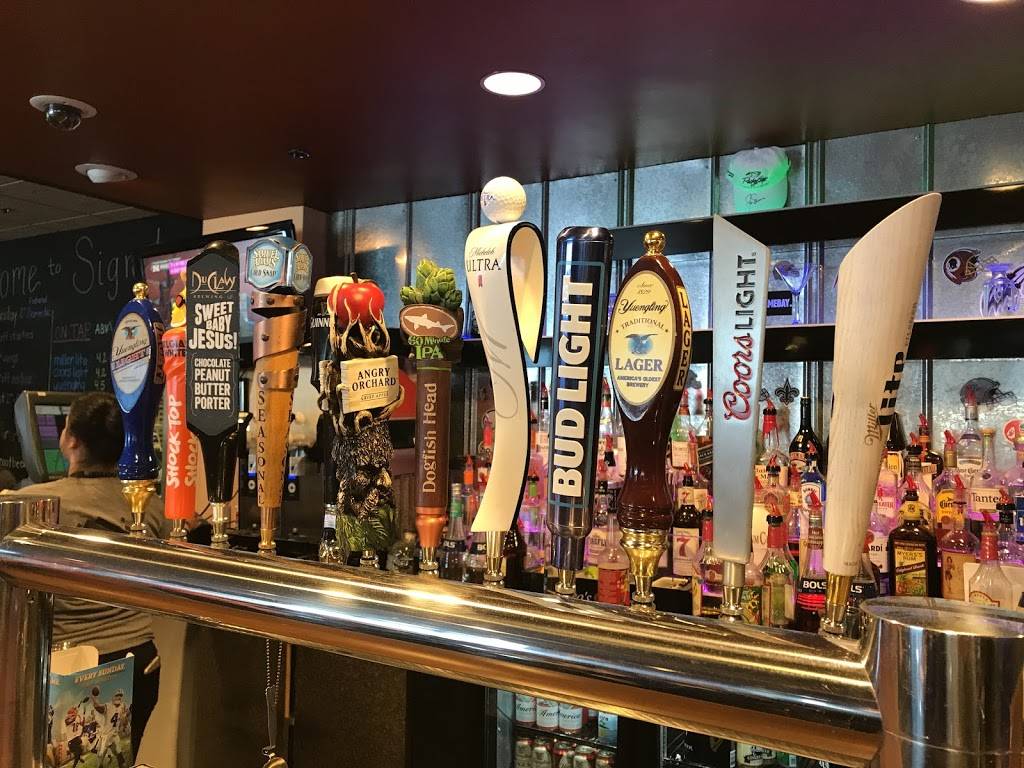 Signatures Bar & Grill | restaurant | 16701 Lakeview Rd NE, Flintstone, MD 21530, USA | 3017848400 OR +1 301-784-8400