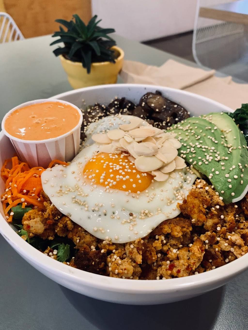 Yellow Fever - Venice | restaurant | 2560 Lincoln Blvd, Venice, CA 90291, USA | 3103017810 OR +1 310-301-7810