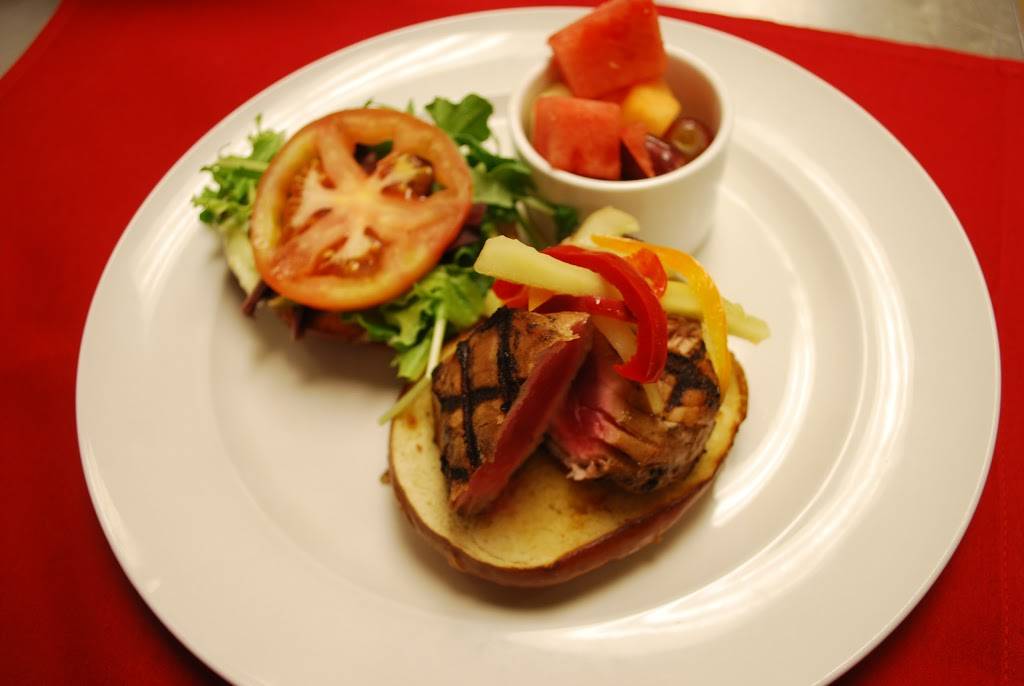 Reflect Bistro | restaurant | 255 Munson Ave, Traverse City, MI 49686, United States | 2317789000 OR +1 231-778-9000