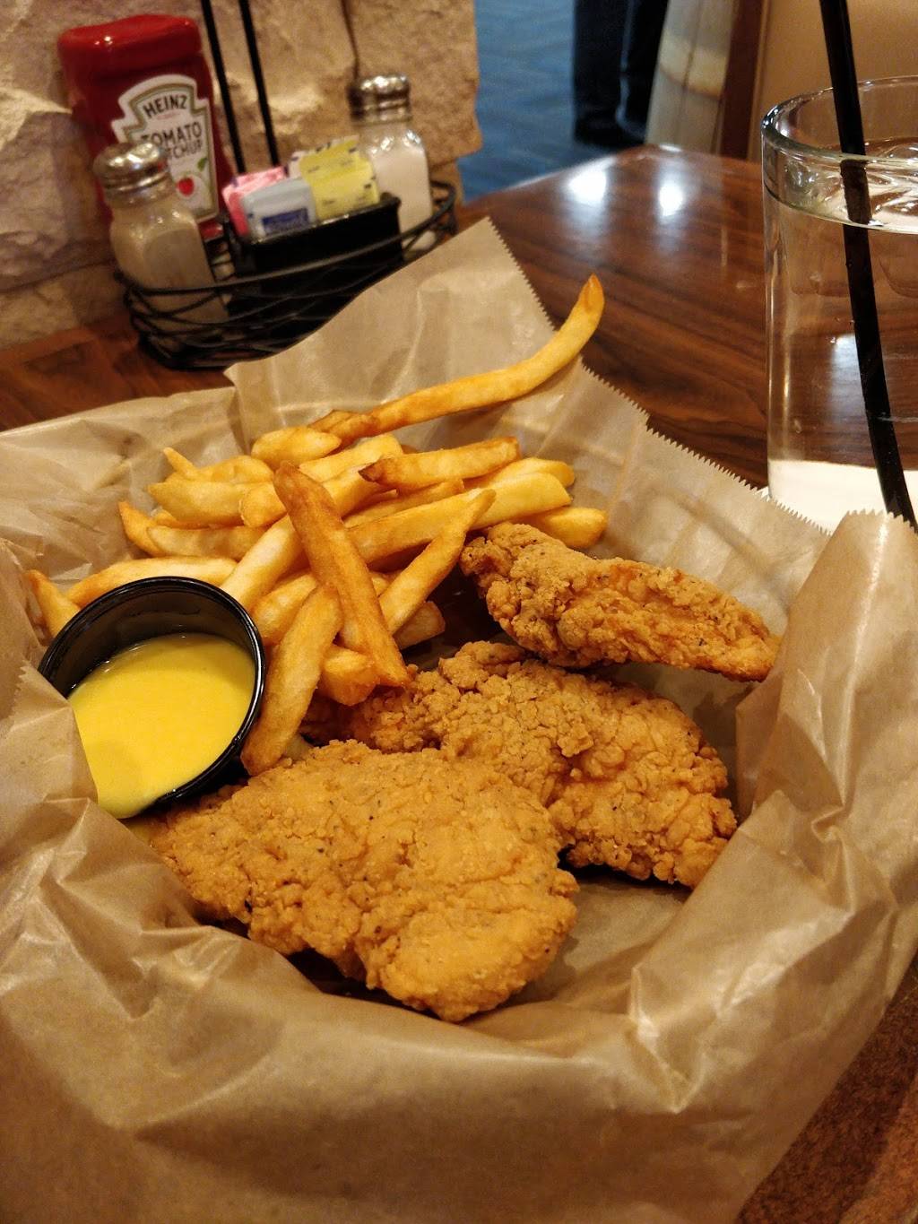 American Tap Room | restaurant | 44825 Delta Rd, Chantilly, VA 20151, USA | 7035725992 OR +1 703-572-5992