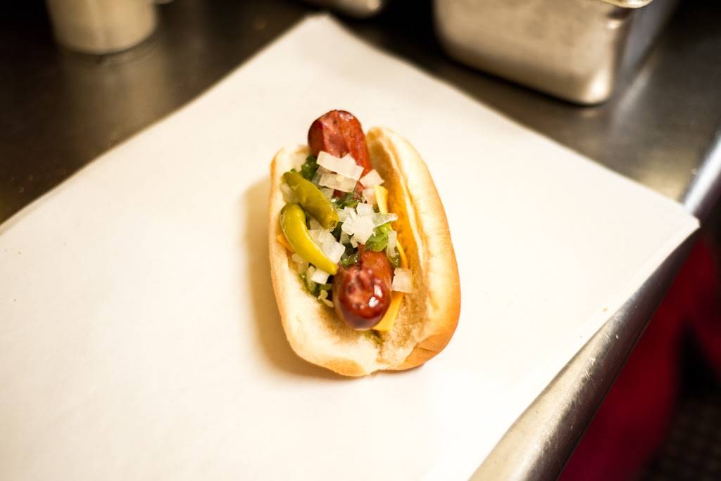 Als Under the L | restaurant | 2908 W Lake St, Chicago, IL 60612, USA | 7738261239 OR +1 773-826-1239