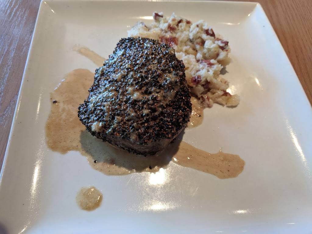 Bookmakers Restaurant and Lounge | restaurant | 232 Broadway, Saratoga Springs, NY 12866, USA | 5182908293 OR +1 518-290-8293