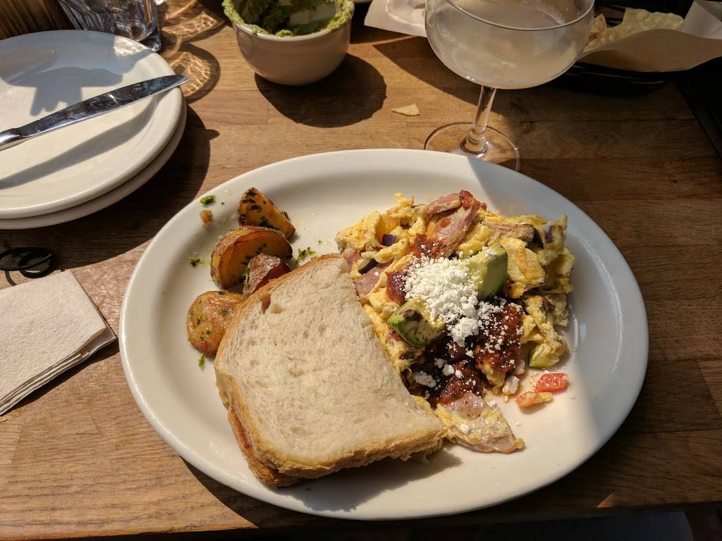 El Techo | restaurant | 2516 Mission St, San Francisco, CA 94110, USA | 4155506970 OR +1 415-550-6970