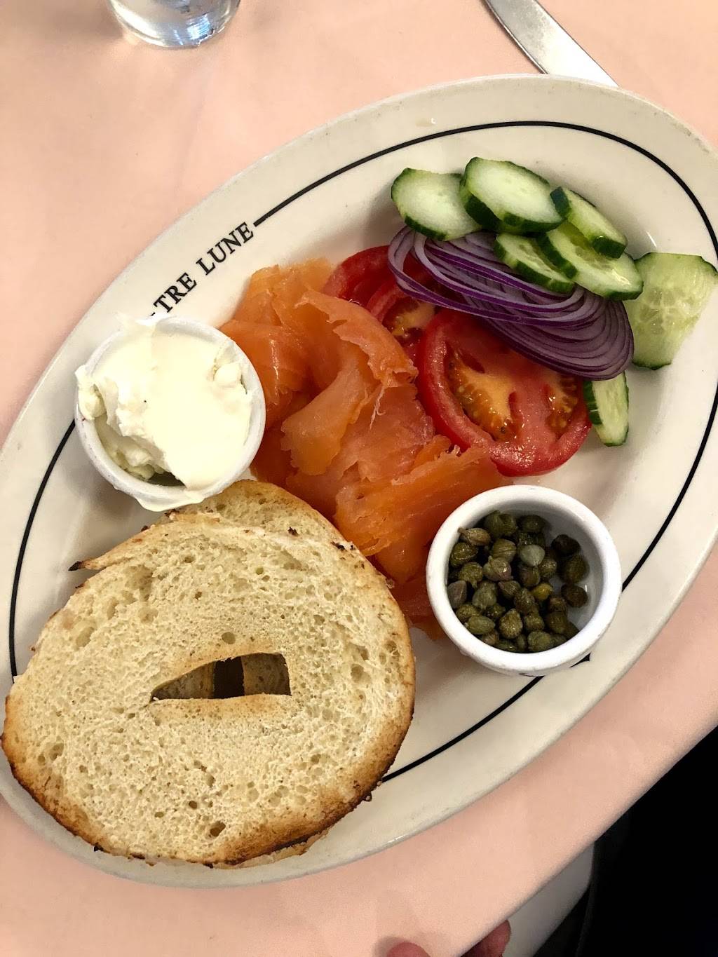 Tre Lune | restaurant | 1151 Coast Village Rd, Montecito, CA 93108, USA | 8059692646 OR +1 805-969-2646