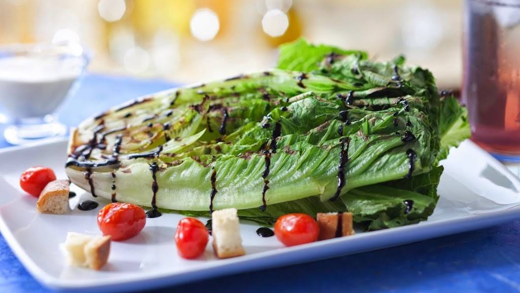 The Turf Club Lounge | restaurant | 1960 Broadway, Orlando, FL 32830, USA | 4079393463 OR +1 407-939-3463