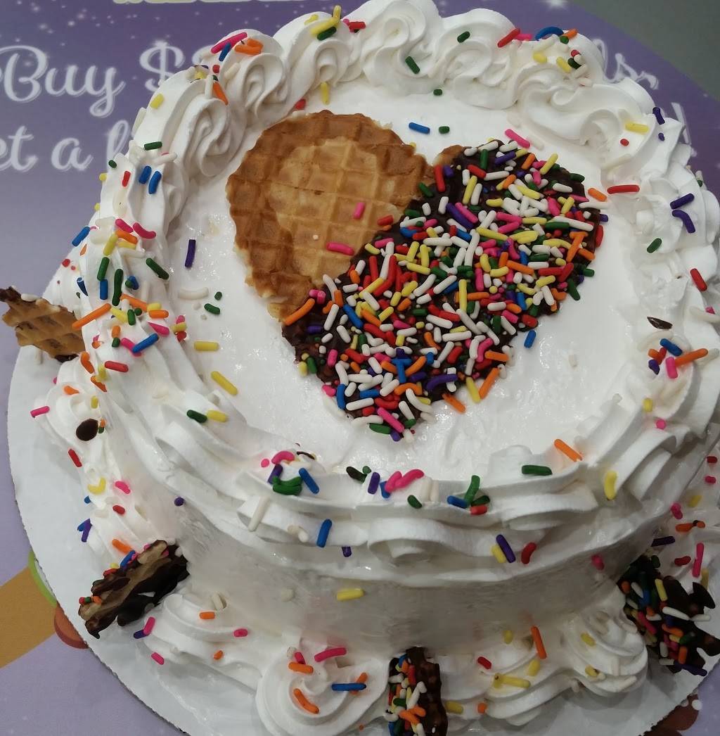 Menchies Frozen Yogurt | bakery | 2721 Preyde Blvd, Lansing, MI 48912, USA | 5176572307 OR +1 517-657-2307