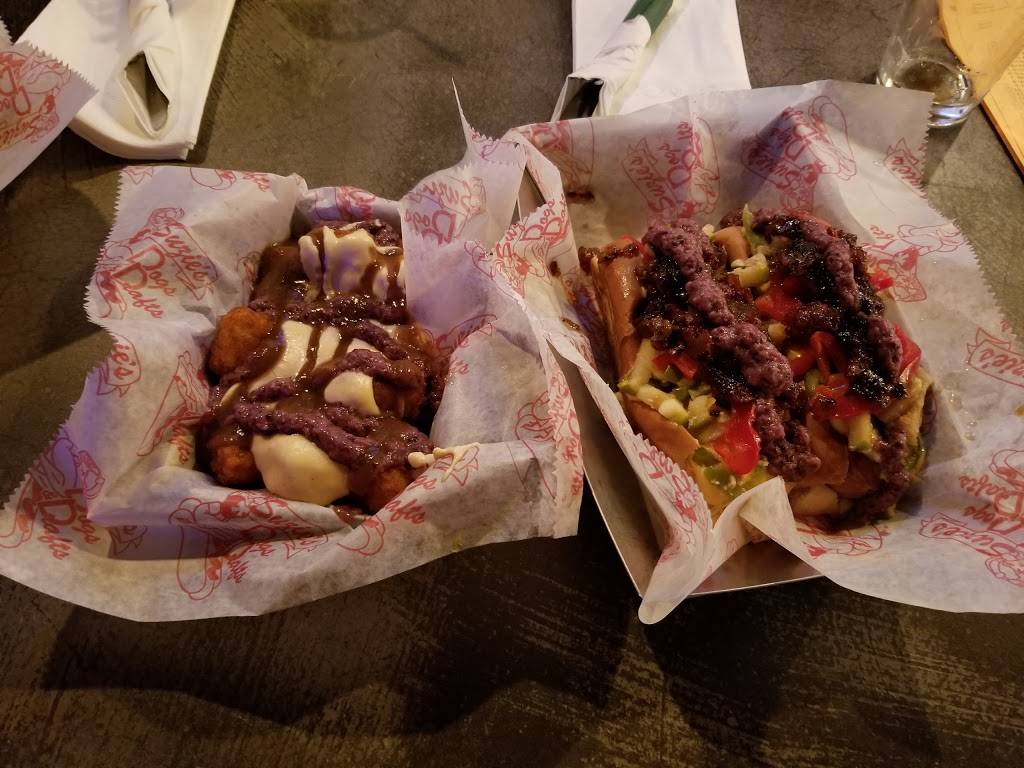 Suzies Dogs and Drafts | restaurant | 1393 Boardman-Canfield Rd, Boardman, OH 44512, USA | 3309532350 OR +1 330-953-2350