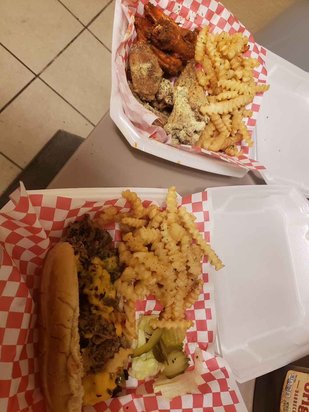 601 Grubs | meal takeaway | 807 1st N St, Vicksburg, MS 39183, USA | 6017385351 OR +1 601-738-5351