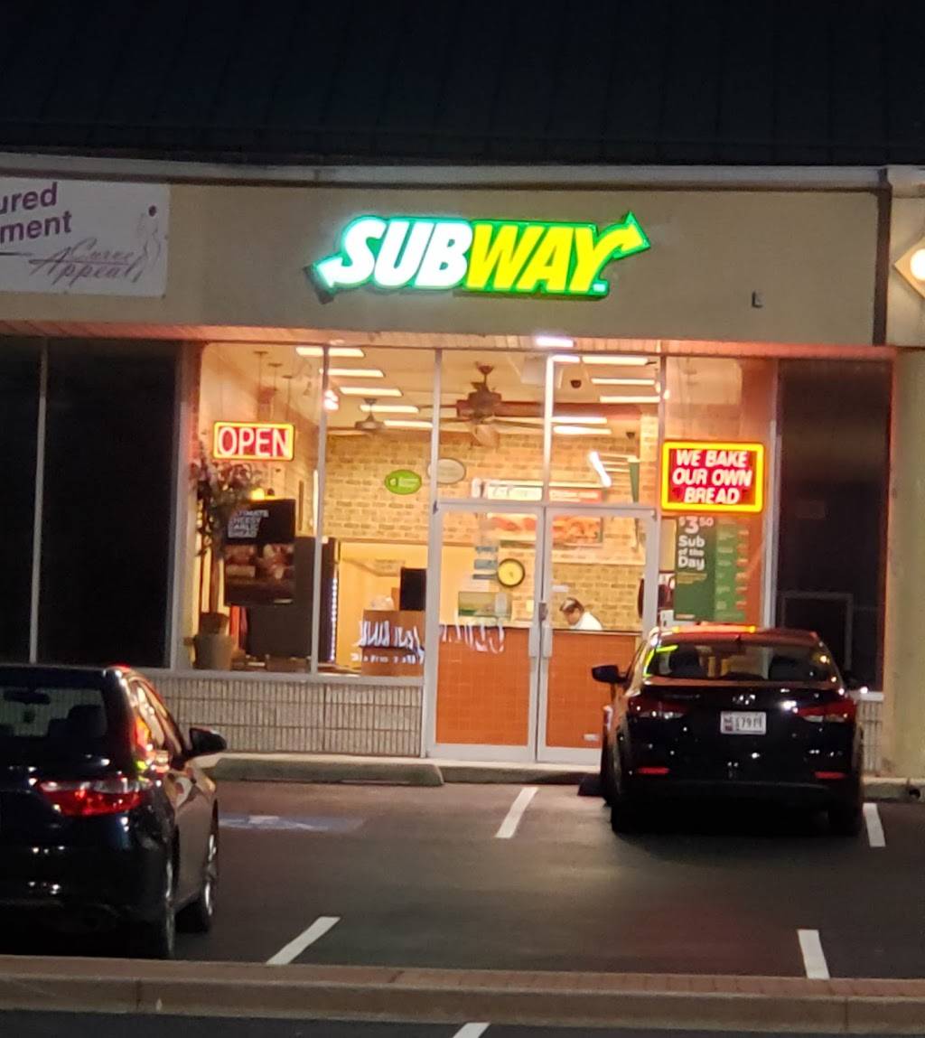 Subway Restaurants | restaurant | 672 Old Mill Rd, Millersville, MD 21108, USA | 4109875653 OR +1 410-987-5653