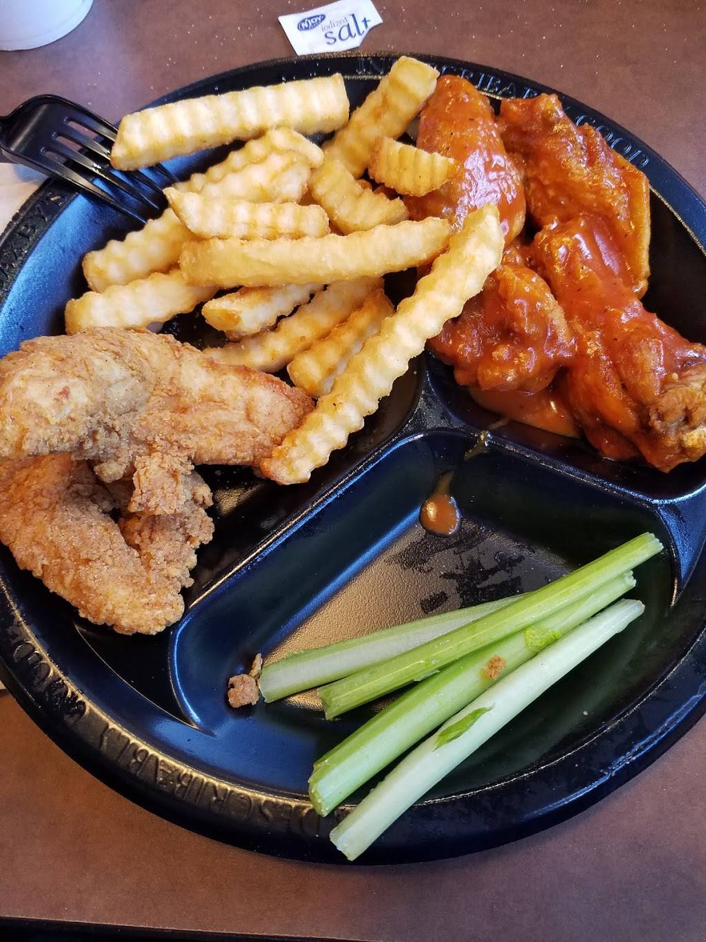 Zaxbys Chicken Fingers & Buffalo Wings | restaurant | 1420 N Germantown Pkwy, Cordova, TN 38016, USA | 9016249497 OR +1 901-624-9497
