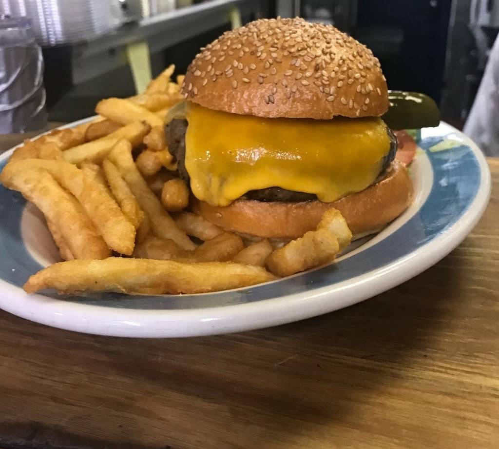 Lighthouse Diner | restaurant | 7506 3rd Ave, Brooklyn, NY 11209, USA | 7182387102 OR +1 718-238-7102