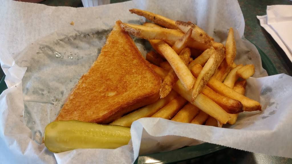 Paradise Island Grill & Ice Cream | restaurant | 2821 N Ballard Rd, Appleton, WI 54911, USA | 9207308555 OR +1 920-730-8555